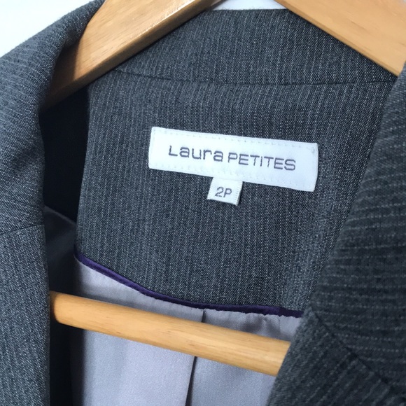 3/$40 Laura Grey Pinstripe Blazer; 3 buttons, 2 pockets; Size 2 Petite; Vintage - Picture 4 of 9